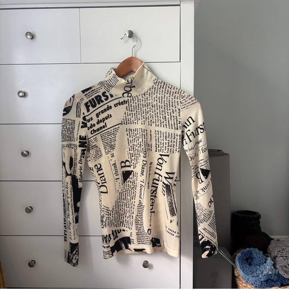 Diane Von Furstenberg Black and Cream Textured Top